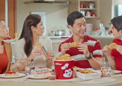 JOLLIBEE CHICKENJOY BUCKET TREAT TVC USA